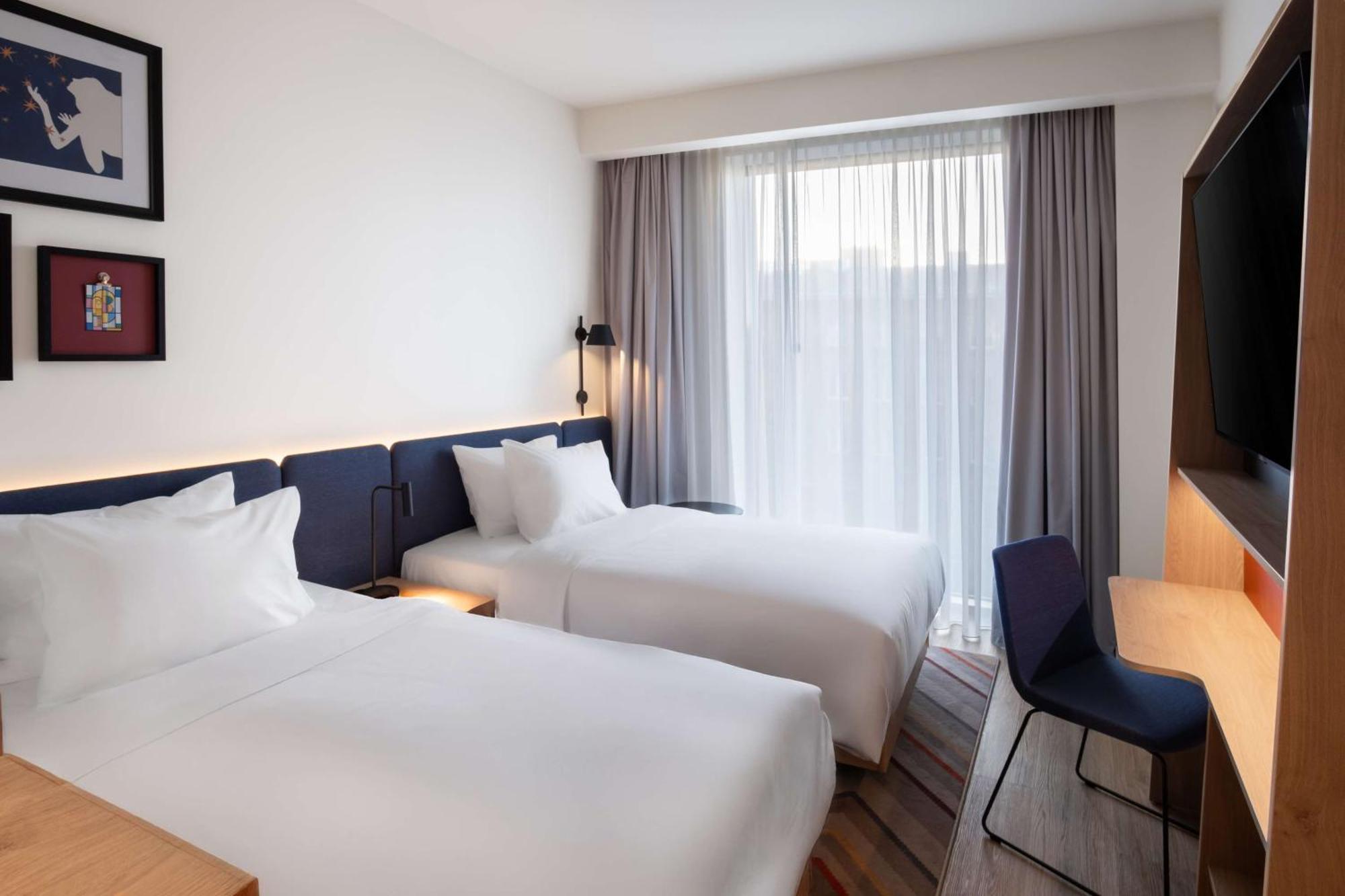 Hampton By Hilton Reval Esterno foto